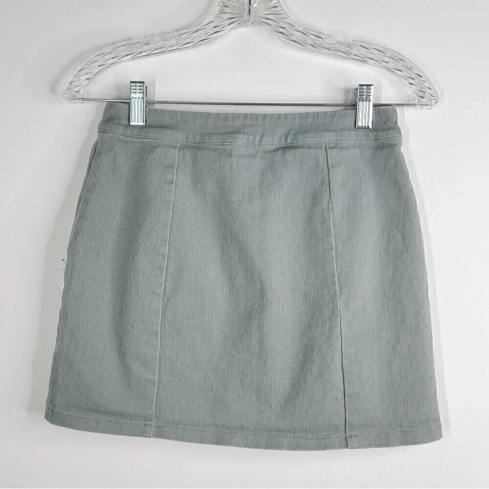 FOREVER 21 Front Zipper Mini Skirt Green Sage Size Small
